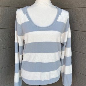 Hem&Thread Fuzzy Striped Sweater